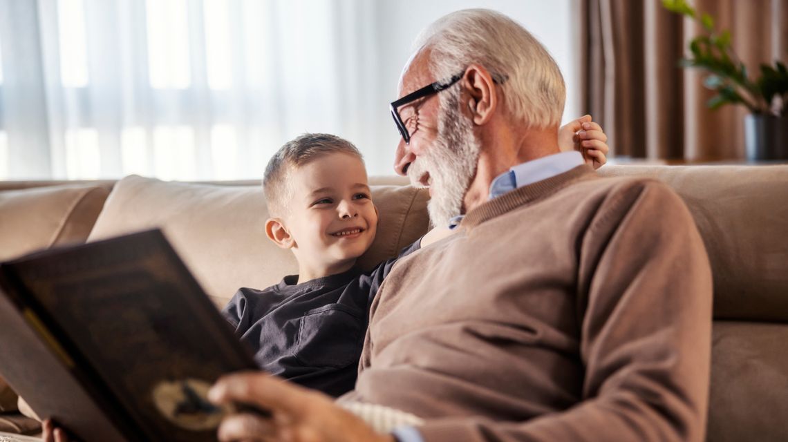 Nonno con nipote