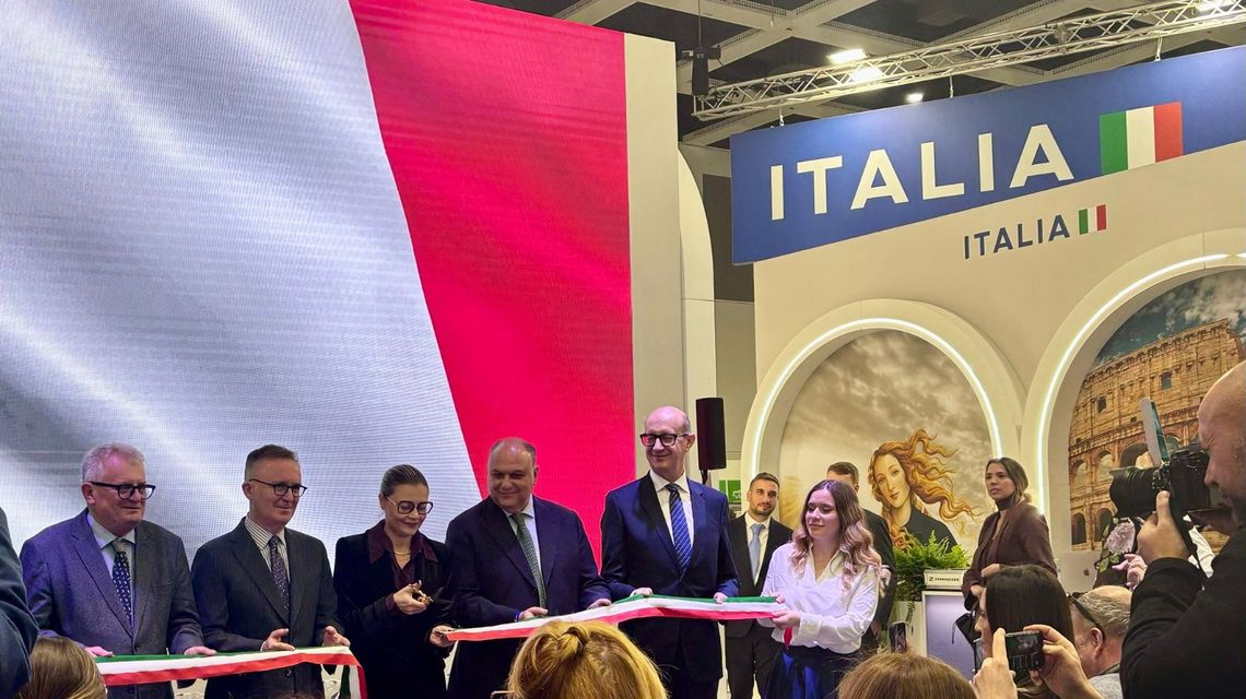 L'Assessore del Turismo, Artigianato e Commercio, Franco Cuccureddu, alla Fiera ITB Berlin