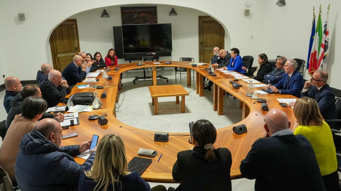 Vertenza Tiscali, incontro Giunta-Sindacati in Regione